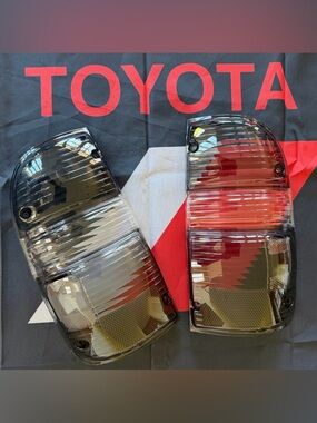 (PAIR) Smoked Tail Light Rear Lamp only Toyota Tacoma (01-04) Pickup Truck (NEW)